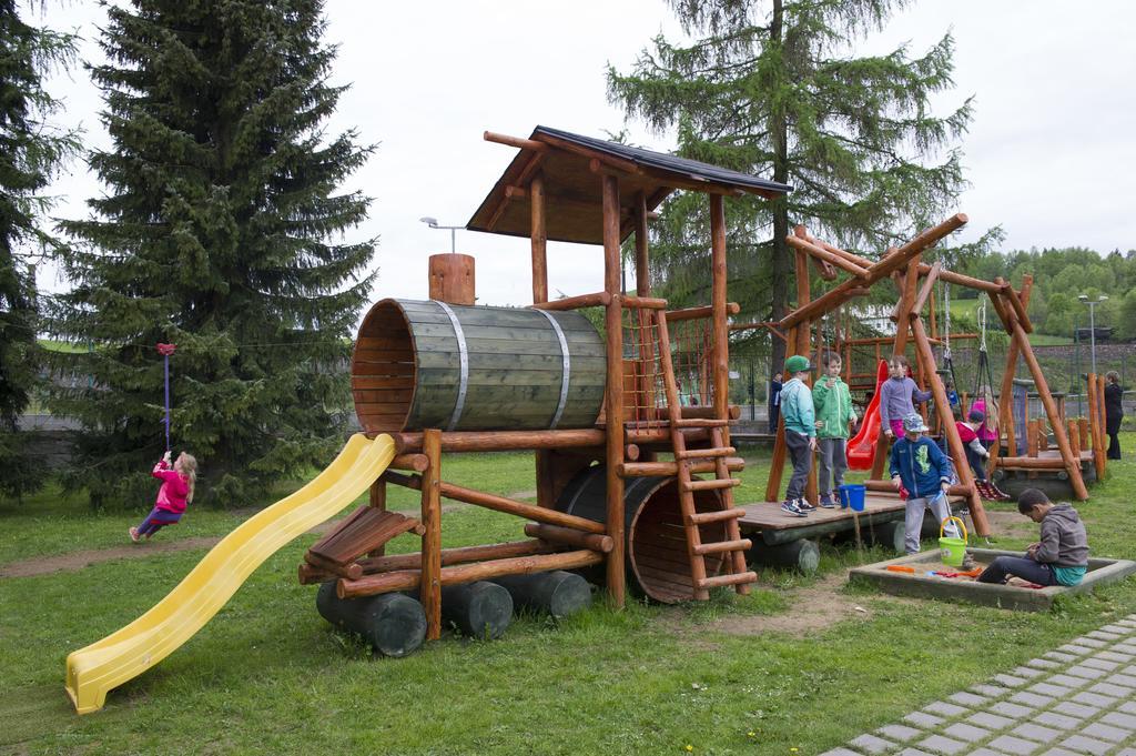 Rodinny Penzion Skiland Ostružná Exteriör bild