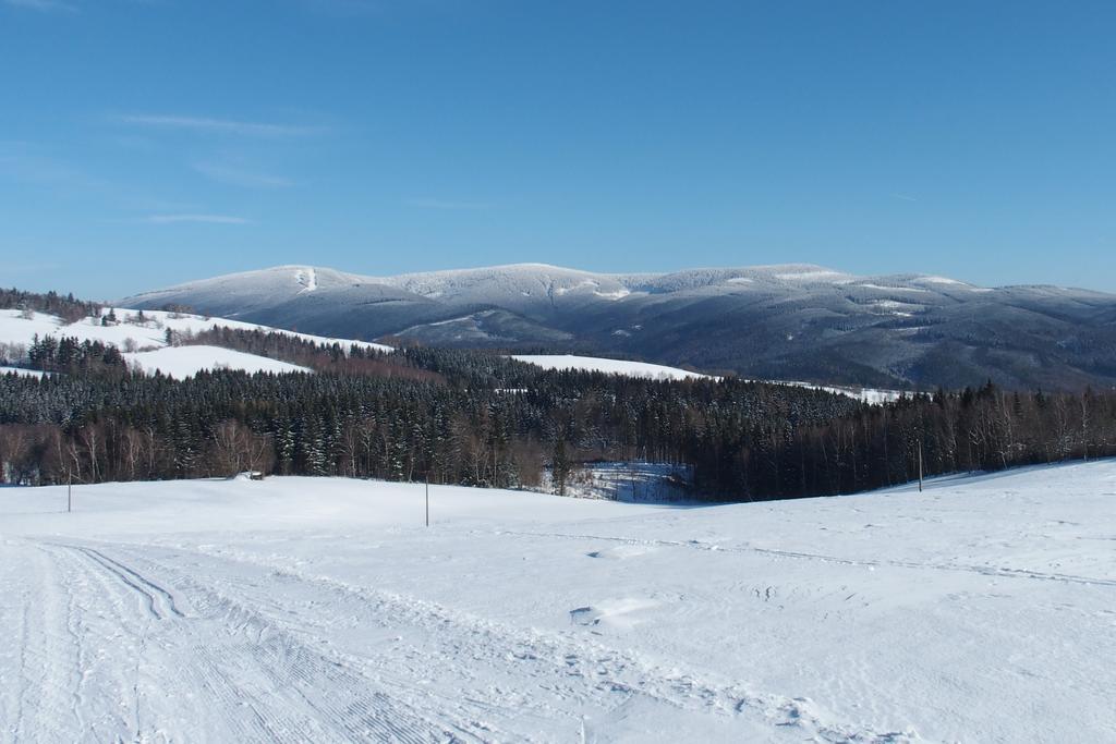 Rodinny Penzion Skiland Ostružná Exteriör bild